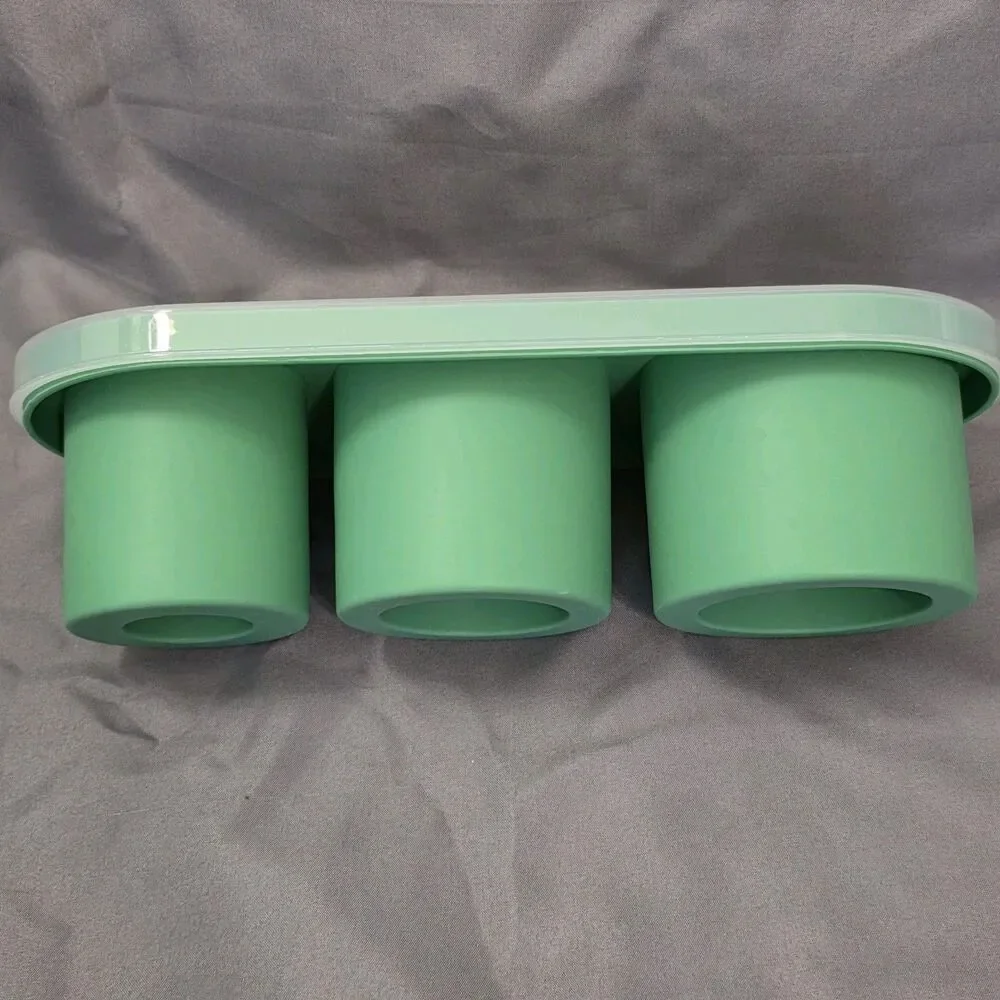 Silicone Cylinder Ice Cube Tray for 40 oz Tumblers, 3 Cavity Ice Mold w/ Lid